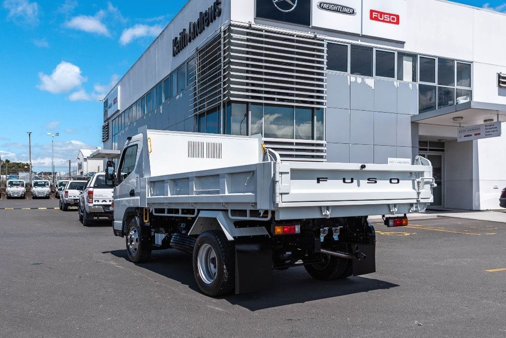 2024 FUSO Canter 816T Tipper + 2 Way Tailgate 