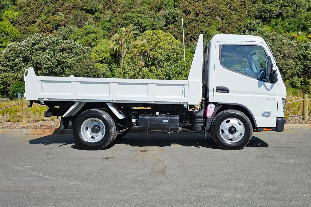 ***ALL NEW*** 2024 FUSO Canter 616T City Tipper Facelift 