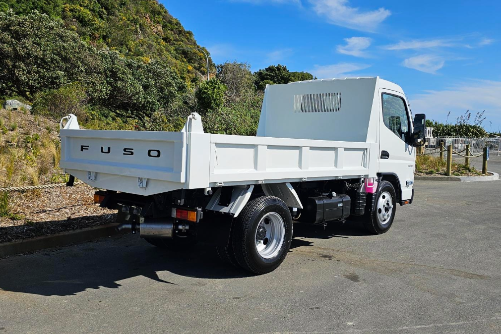 ***ALL NEW*** 2025 FUSO Canter 616T City Tipper Facelift 