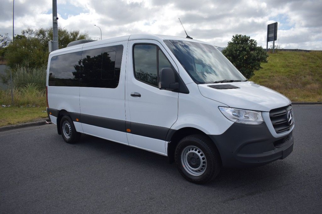 2025 Mercedes-Benz Sprinter 315 MWB RWD Mini-Bus