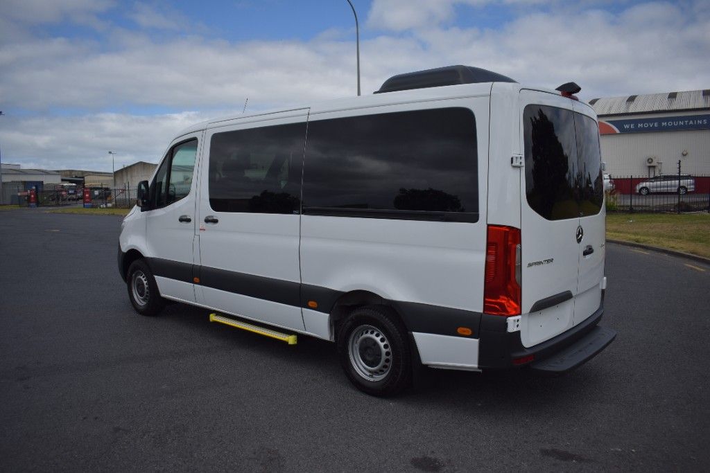 2025 Mercedes-Benz Sprinter 315 MWB RWD Mini-Bus