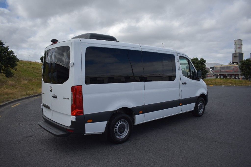 2025 Mercedes-Benz Sprinter 315 MWB RWD Mini-Bus