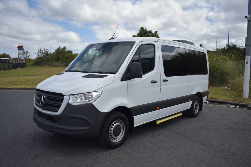 2025 Mercedes-Benz Sprinter 315 MWB RWD Mini-Bus