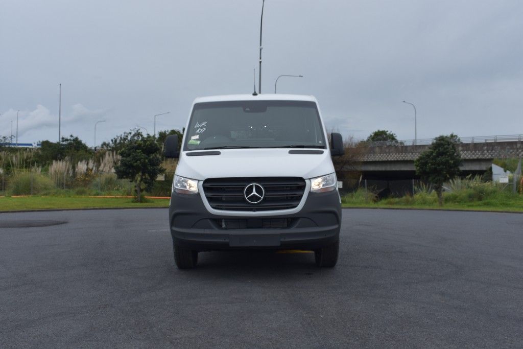 2024 Mercedes-Benz Sprinter 315 MWB Minibus RWD 