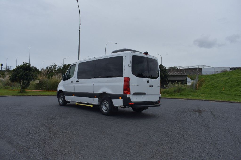 2024 Mercedes-Benz Sprinter 315 MWB Minibus RWD 