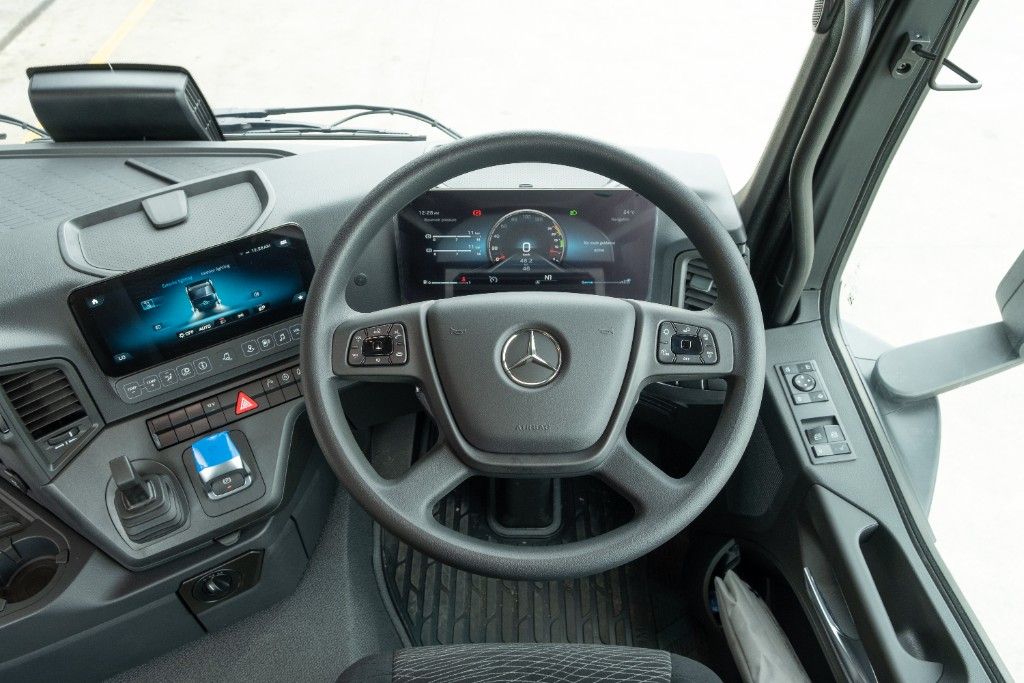 2024 Mercedes-Benz Arocs5 2653 M Cab