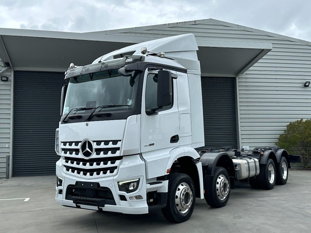 2024 Mercedes-Benz Arocs 3258 ClassicSpace M-Cab