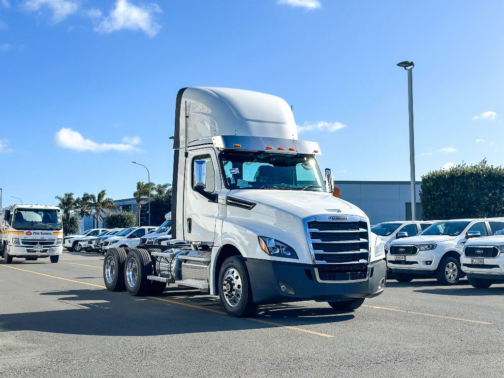2024 Freightliner Cascadia 126 Day Cab Tractor Keith Andrews Trucks