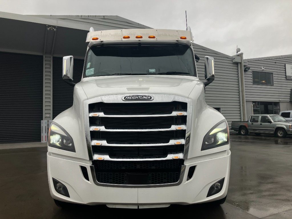 2024 Freightliner Cascadia 126 6x4 Tipper 