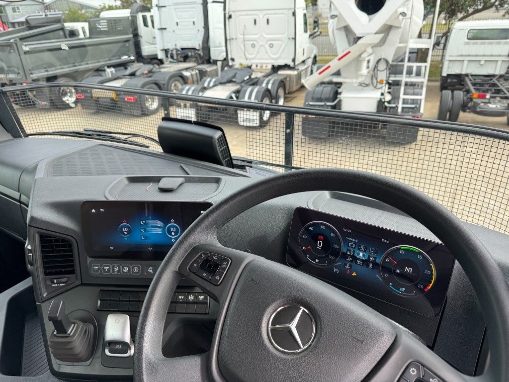 2025 Mercedes-Benz Arocs 3346 6 x 6 ClassicSpace M-Cab | Keith Andrews ...