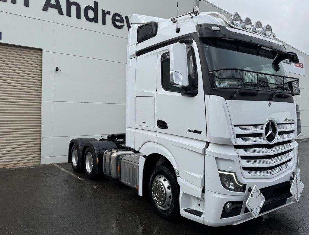 2024 Mercedes-Benz Actros 2663 Stream-Space Cab Tractor Spec