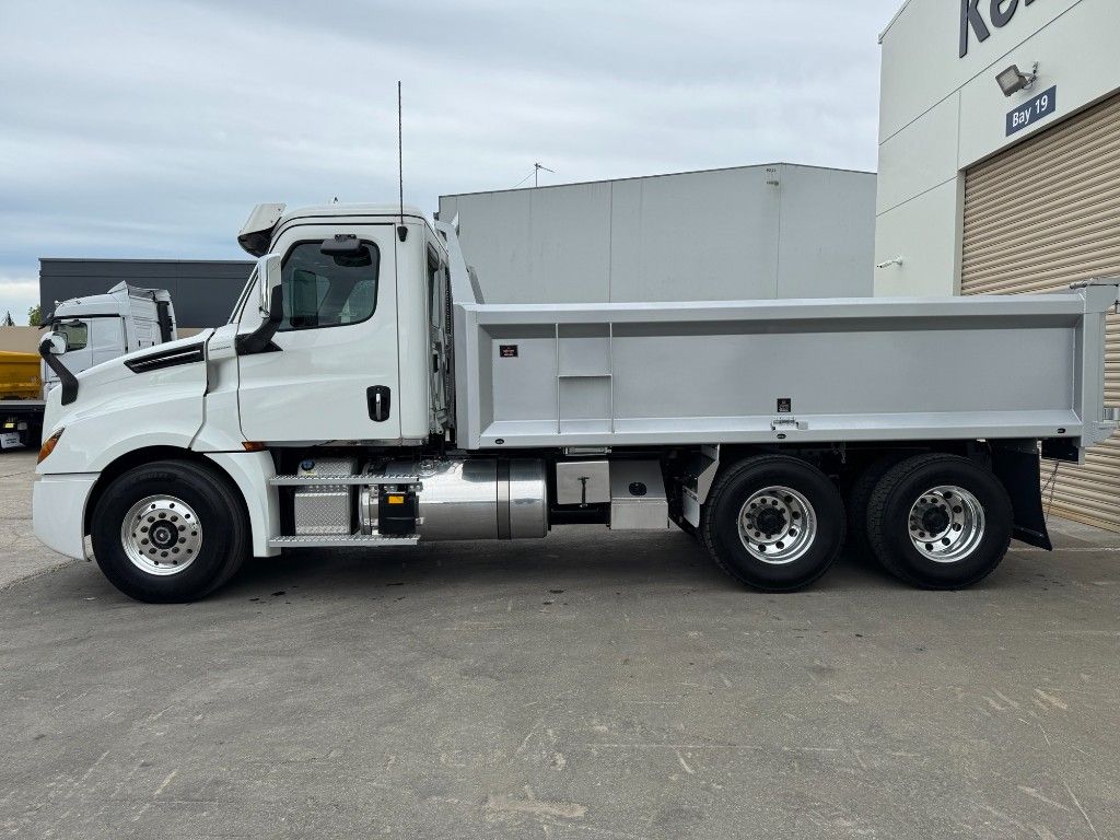 2024 Freightliner Cascadia 126 6x4 Hardox Tipper & Hoist