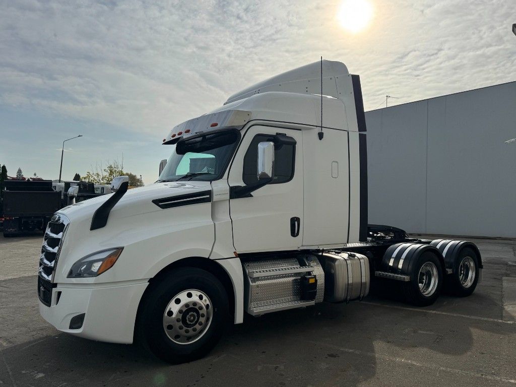 2024 Freightliner Cascadia 126 Tractor Spec 36XT Sleeper Cab 