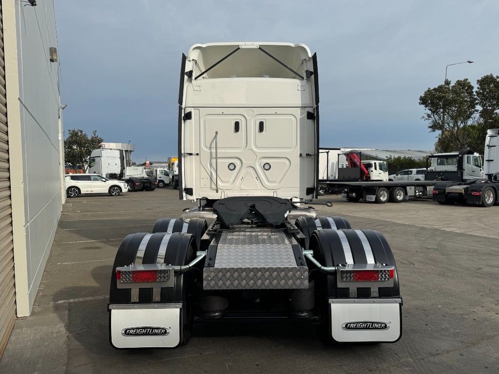 2024 Freightliner Cascadia 126 Tractor Spec 36XT Sleeper Cab 