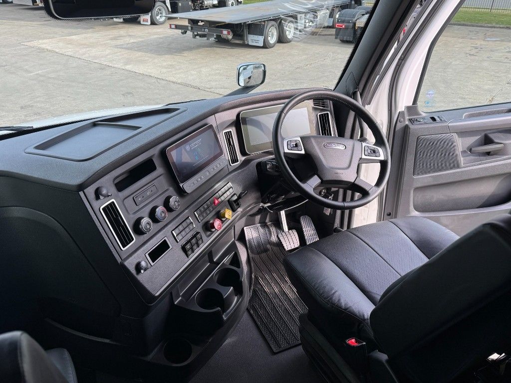 2024 Freightliner Cascadia 126 Tractor Spec 36XT Sleeper Cab 