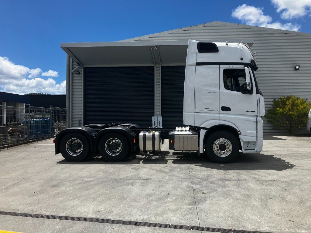 2025 Mercedes-Benz Actros 2663 GigaSpace L-Cab Tractor