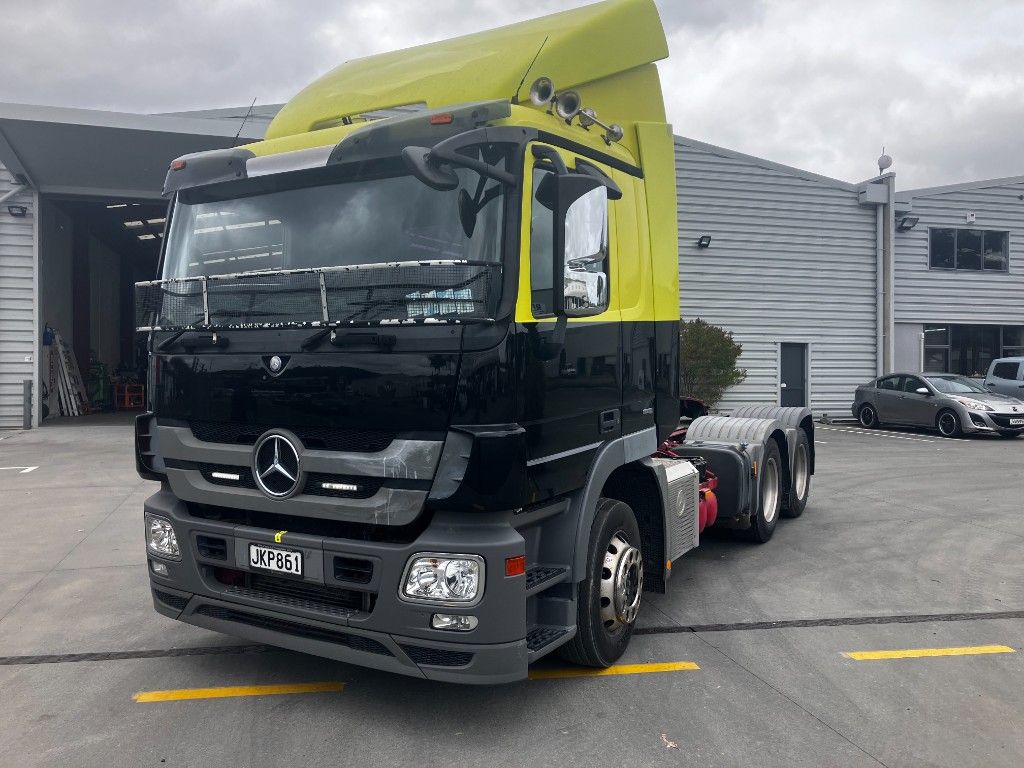 2015 Mercedes-Benz Actros 2651LS Tractor Unit