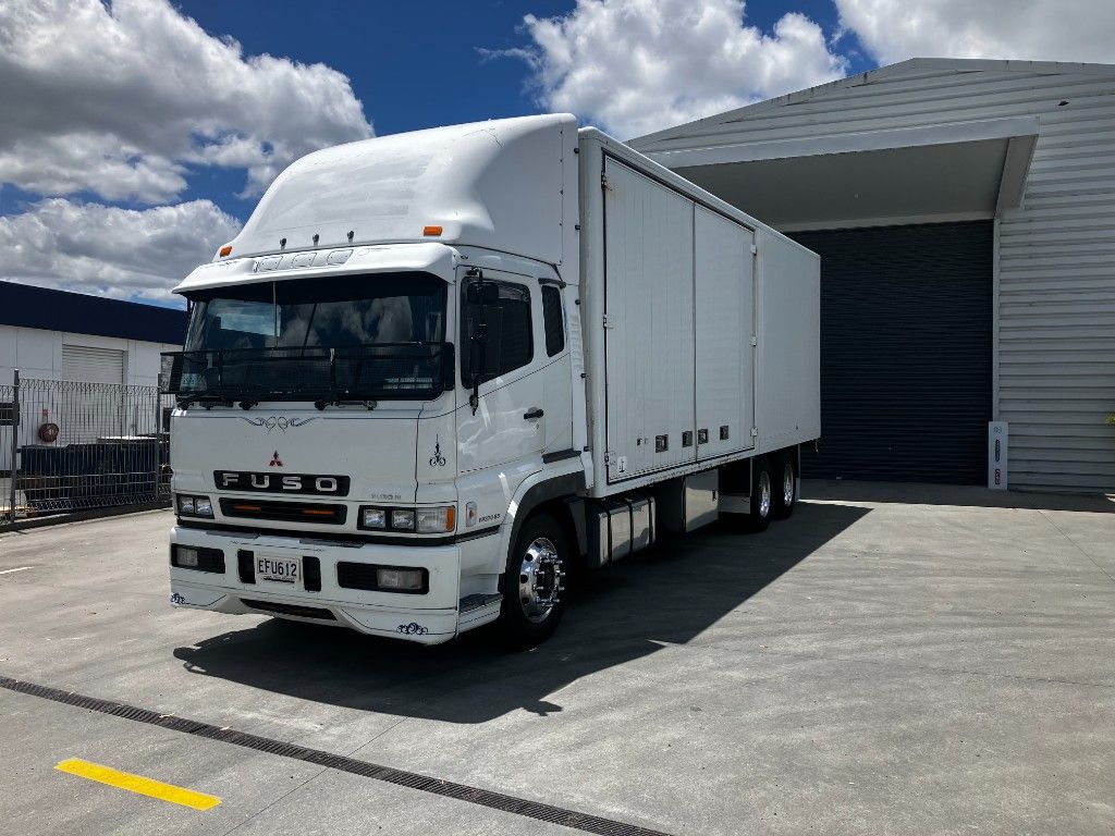 2007 Mitsubishi FUSO Shogun FP370G6 Furniture Mover