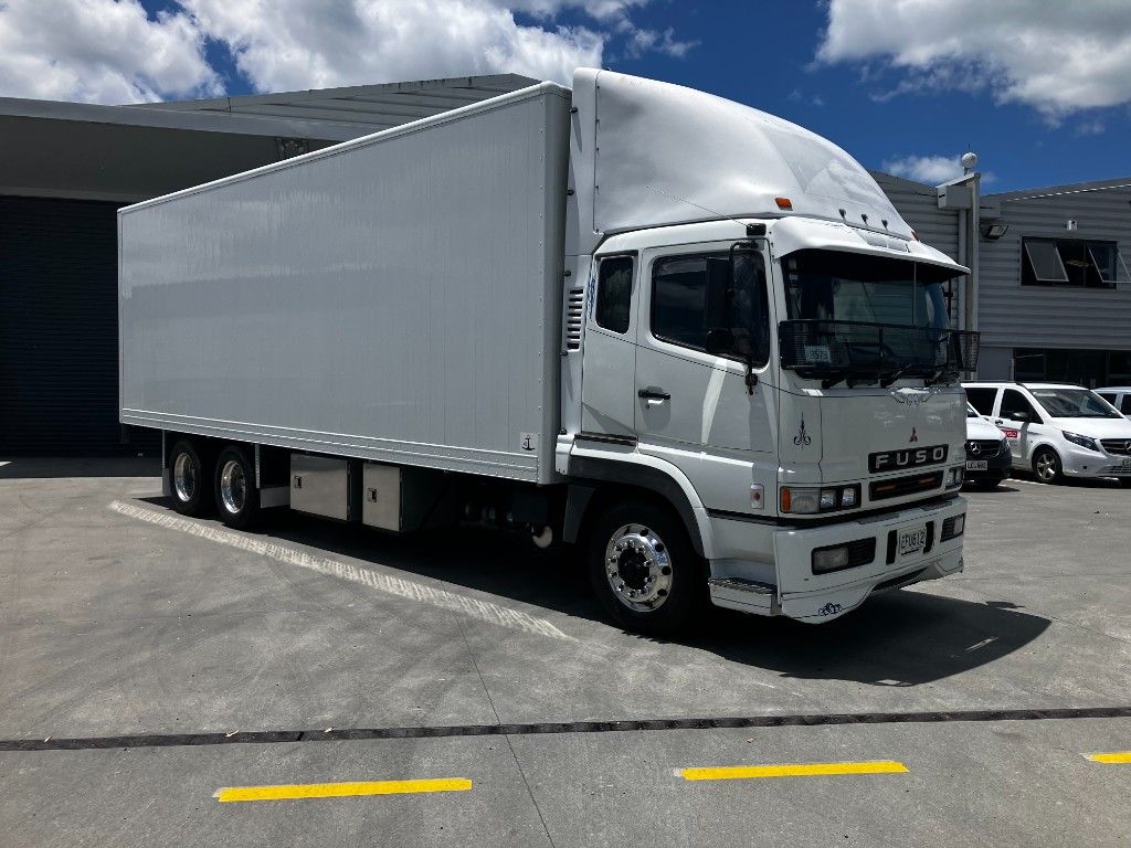 2007 Mitsubishi FUSO Shogun FP370G6 Furniture Mover