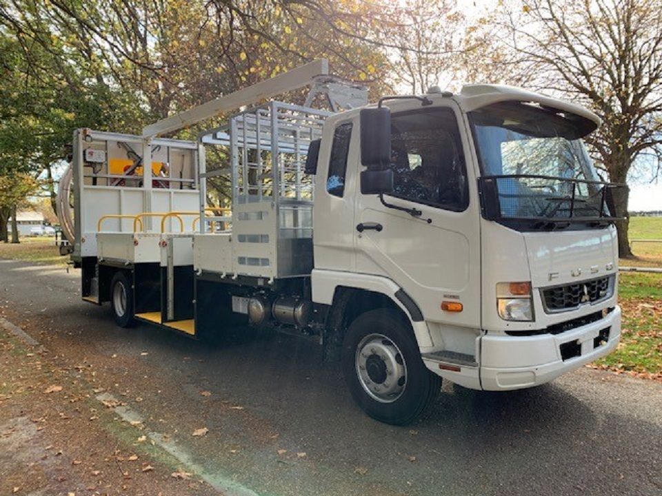 ** READY TO GO ** 2025 FUSO Fighter FK1425L with TM2 Attenuator