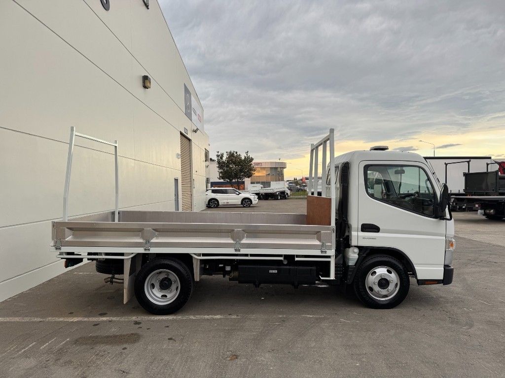 2025 FUSO Canter 516C Flat Deck