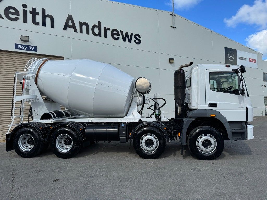 2024 FUSO Enduro FO3128N Chassis Railer Mixer with Auto Greasing System