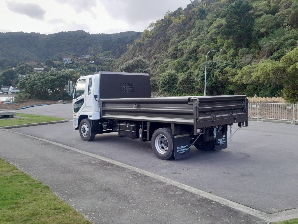  ***READY TO GO*** 2024 FUSO Fighter FK1425H Tipper & Towbar