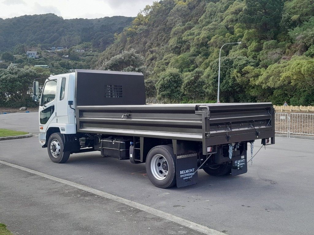  ***READY TO GO*** 2024 FUSO Fighter FK1425H Tipper & Towbar