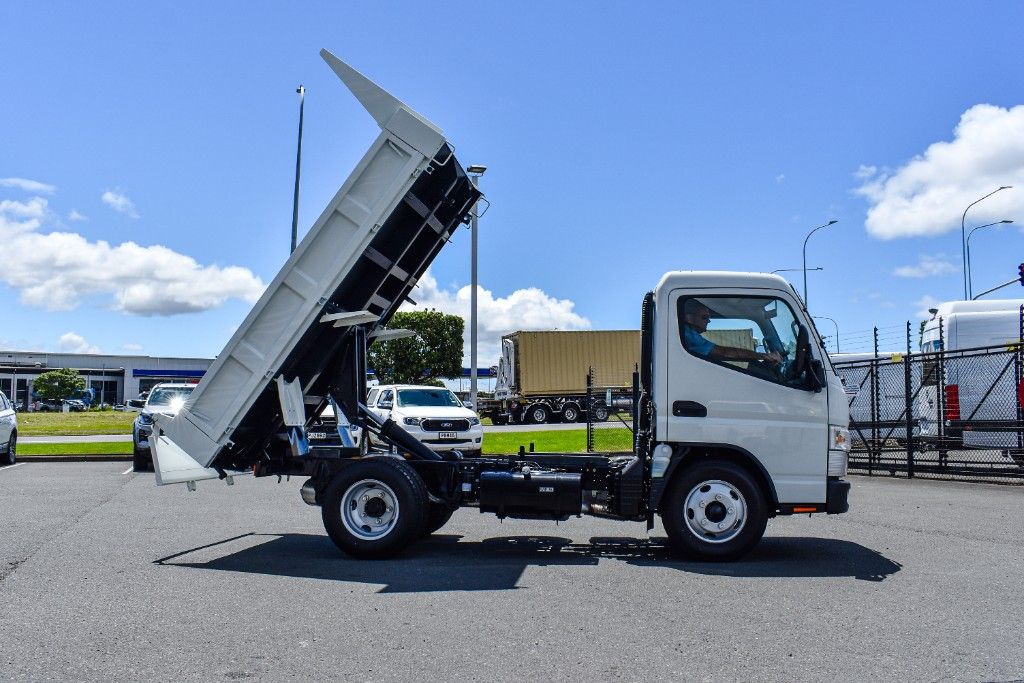 PRE-REG 2024 FUSO Canter 616T City Tipper ***ON SALE NOW!***