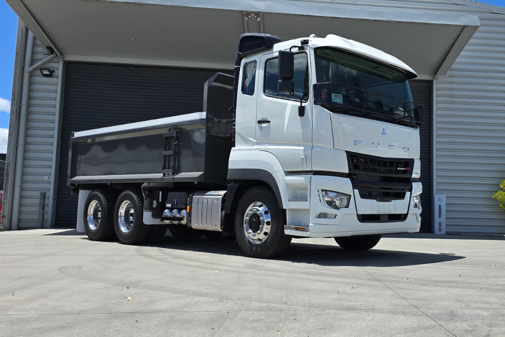 *** READY TO GO *** 2025 FUSO Shogun FV2651 Hardox Tipper