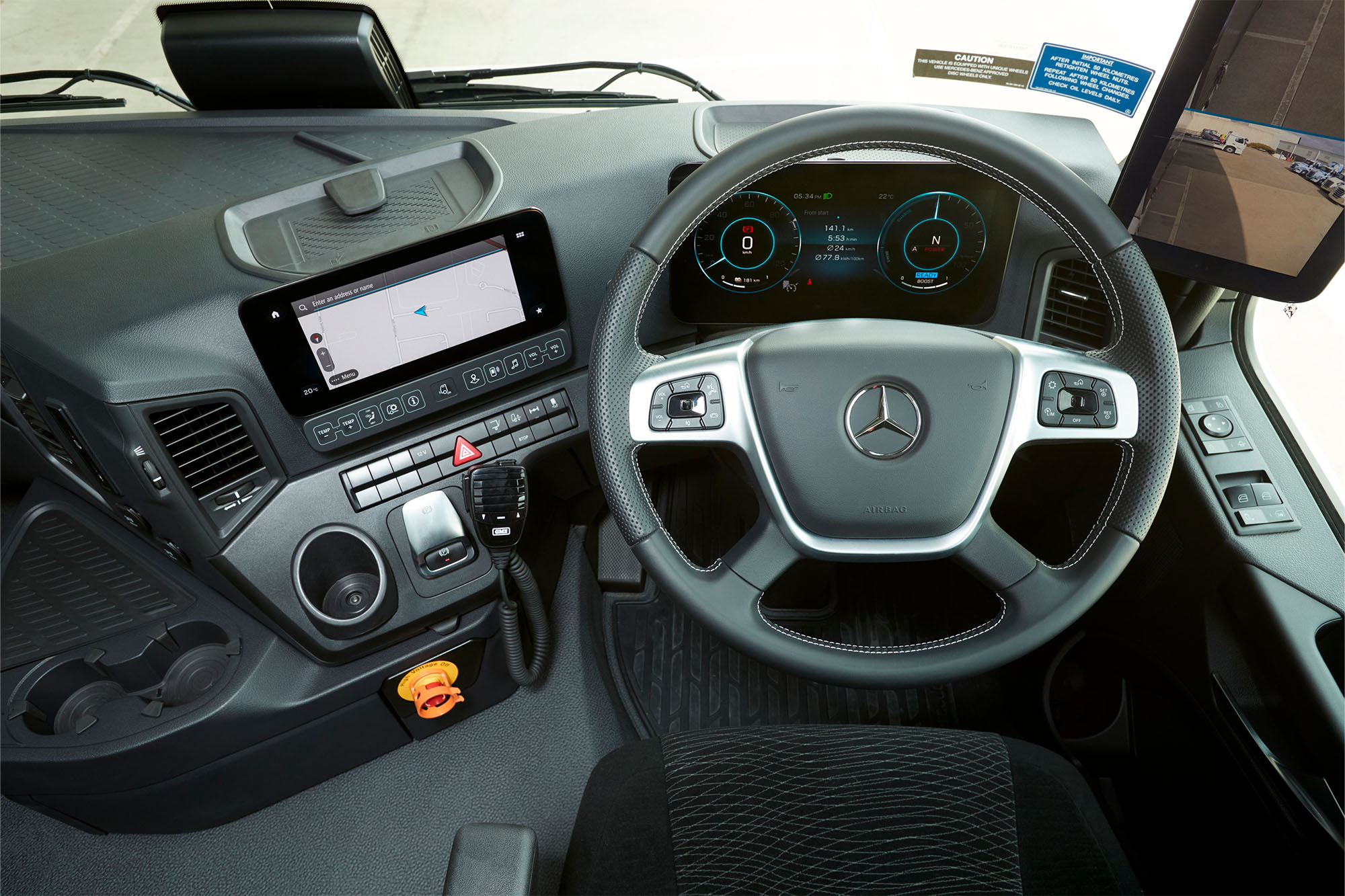  A Mercedes-Benz eActros cab