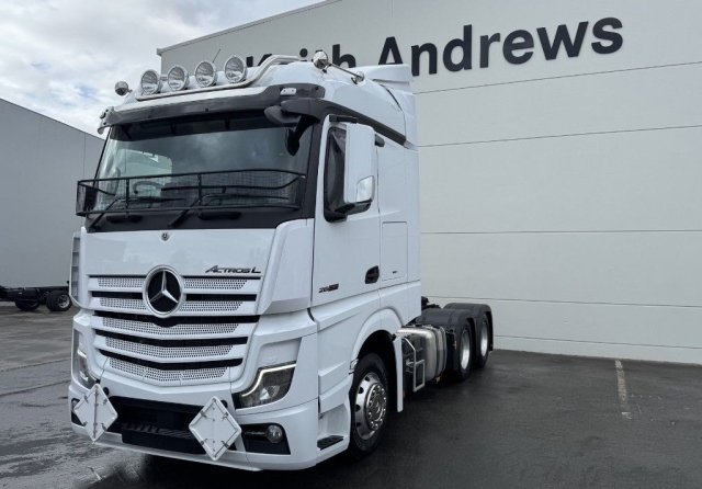 2024 Mercedes-Benz Actros 2663 Stream-Space Cab Tractor Spec