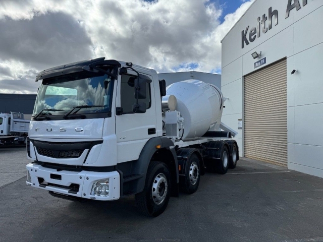 2024 FUSO Enduro FO3128N Chassis Railer Mixer with Auto Greasing System